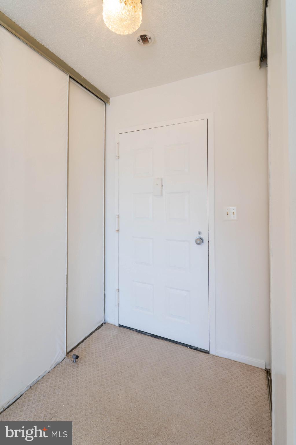 ROTONDA - Residential Lease