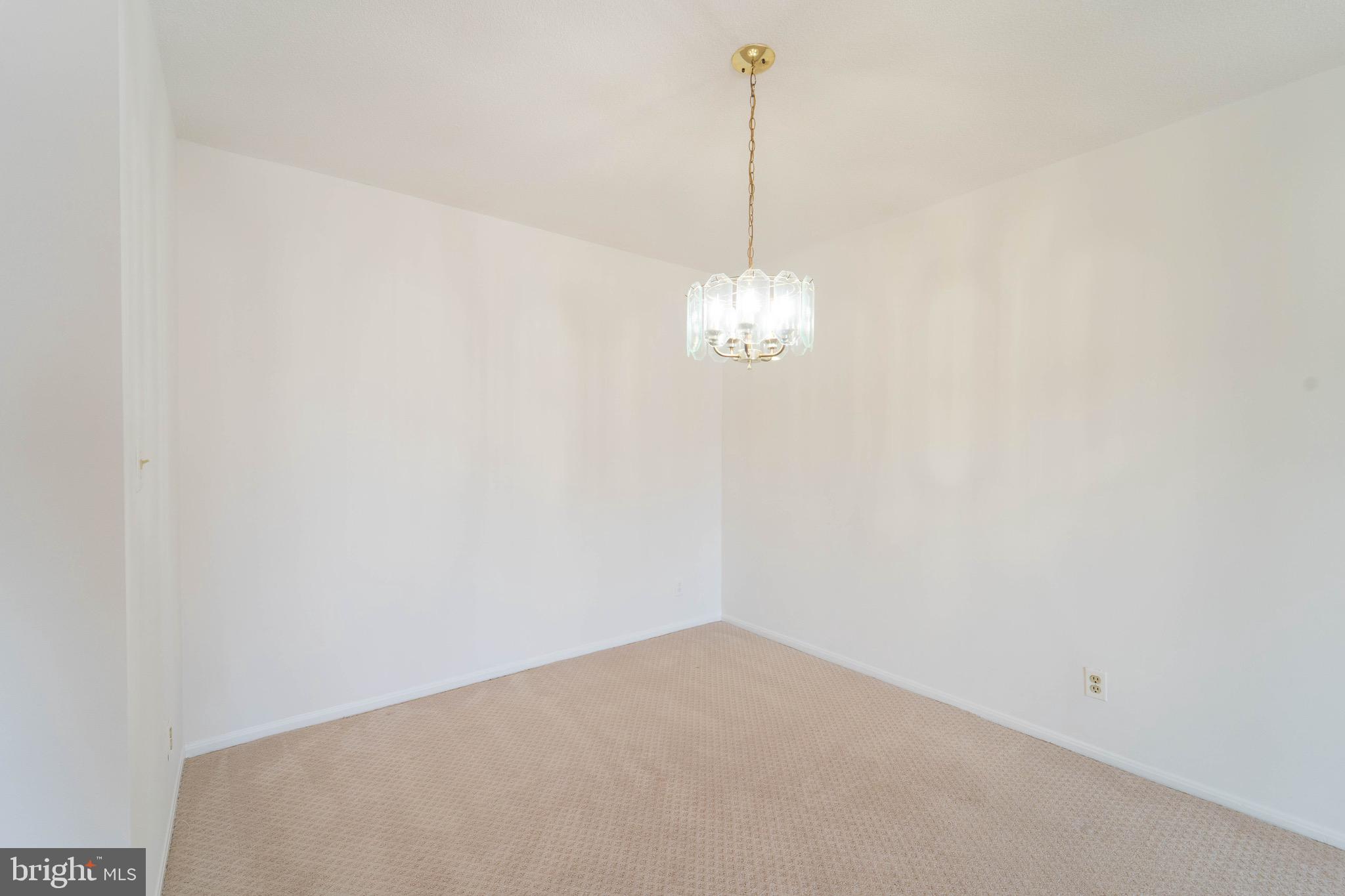 ROTONDA - Residential Lease