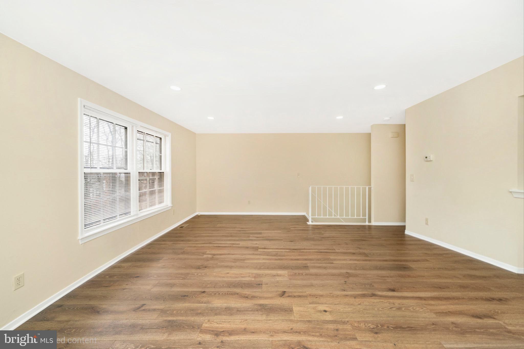 POTOMAC GROVE - Residential