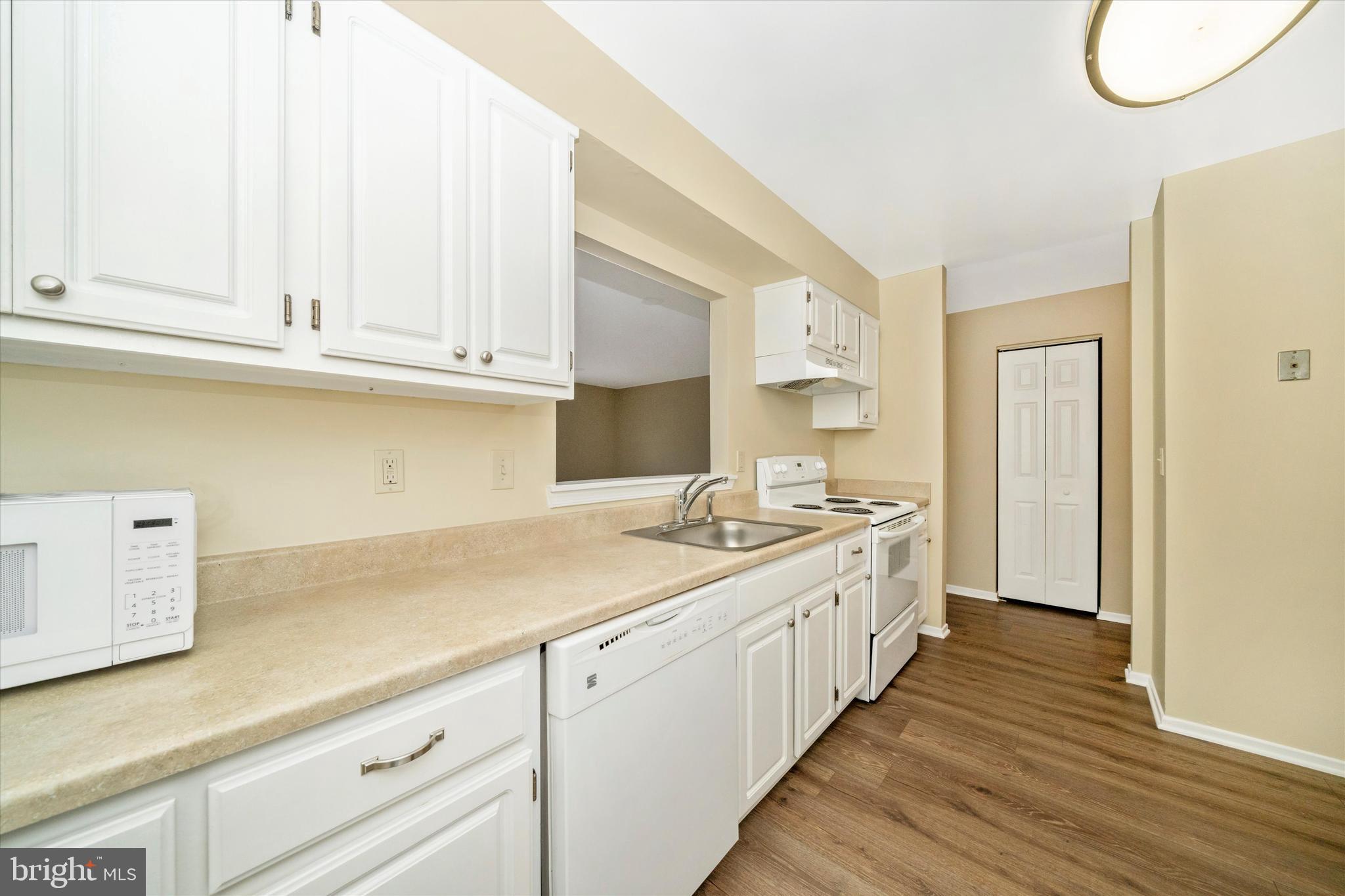 POTOMAC GROVE - Residential