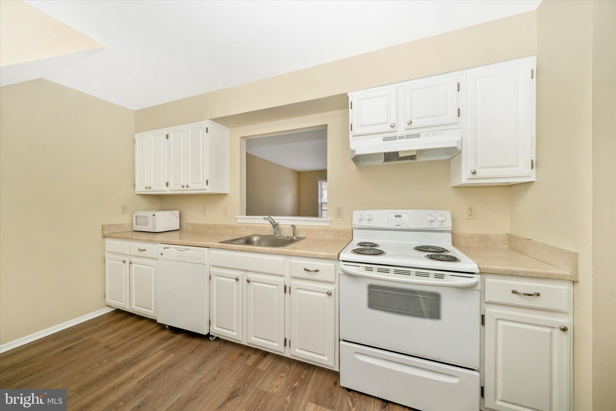 POTOMAC GROVE - Residential