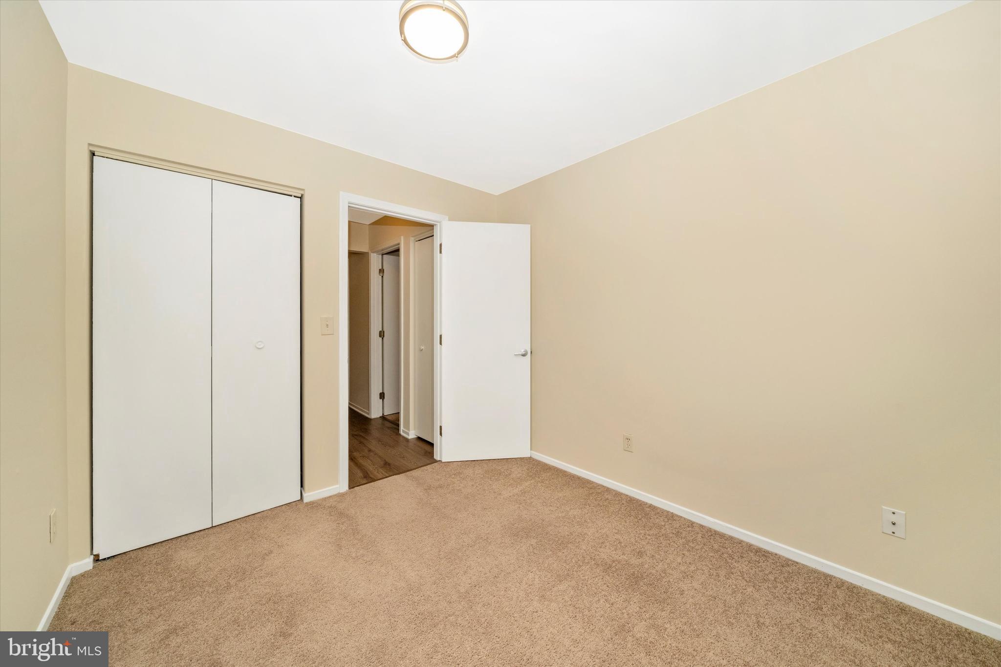 POTOMAC GROVE - Residential