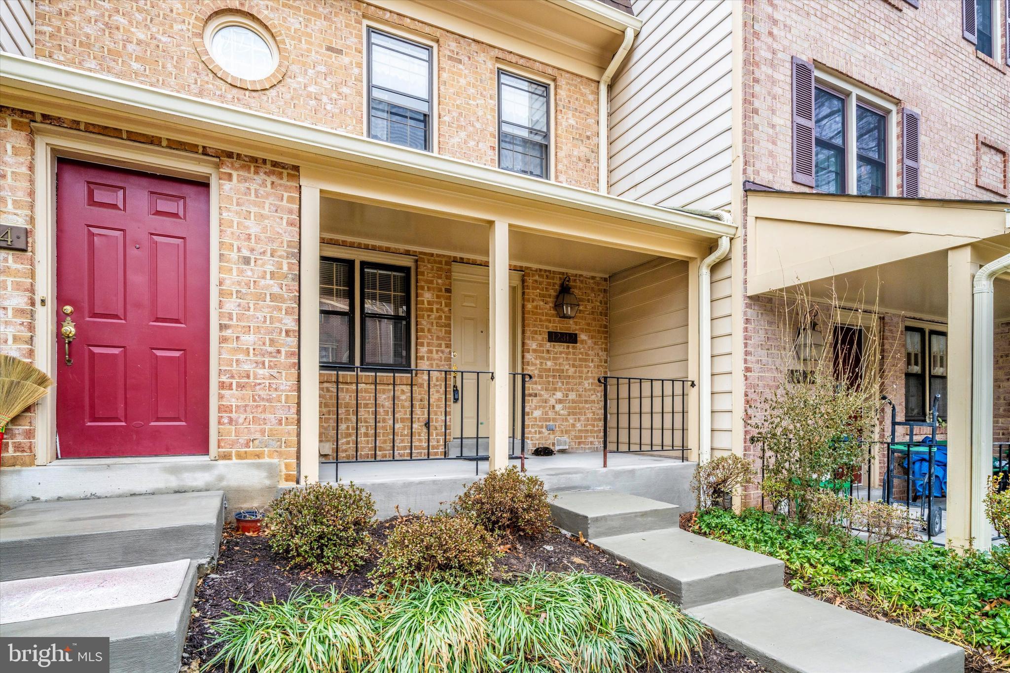 POTOMAC GROVE - Residential