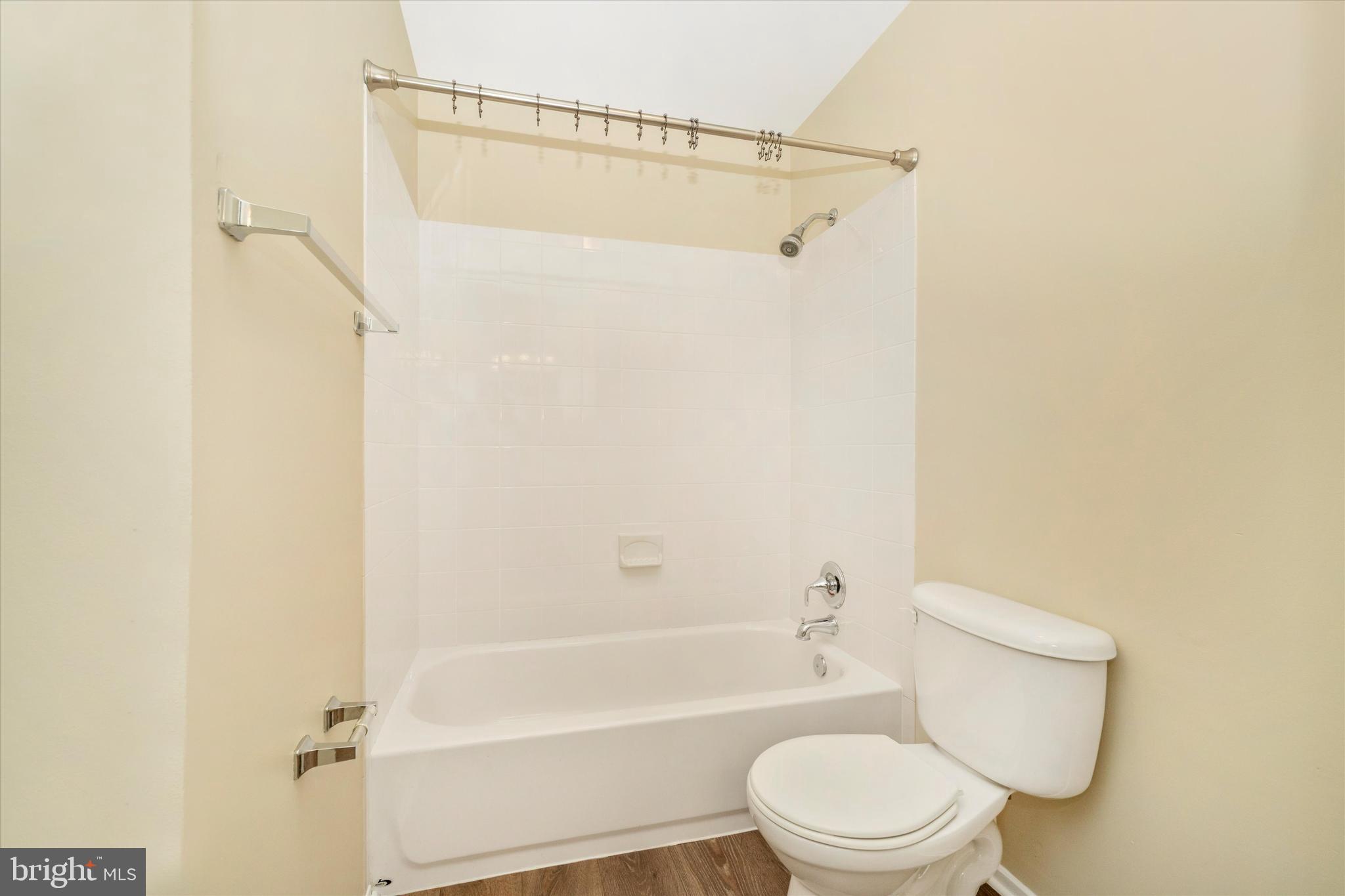 POTOMAC GROVE - Residential