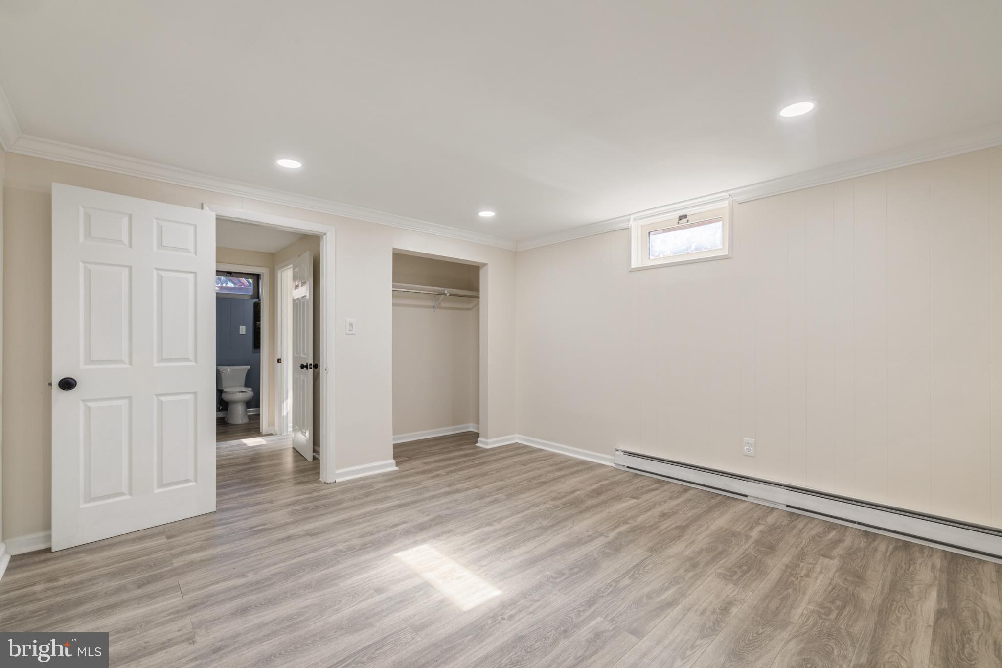 COLLEGE ESTATES - Residential