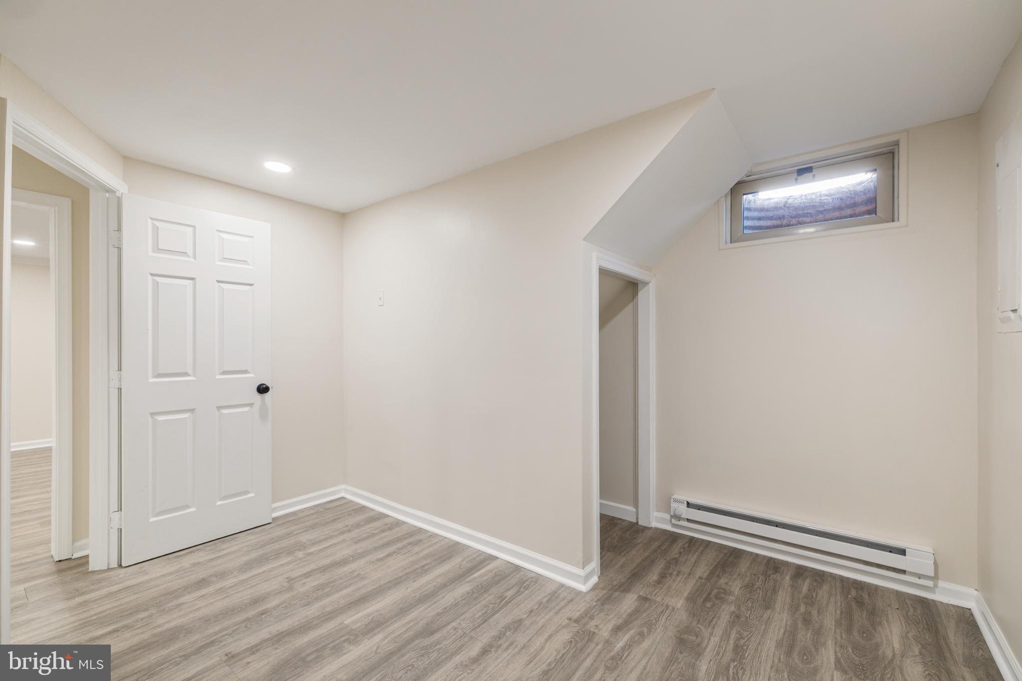 COLLEGE ESTATES - Residential