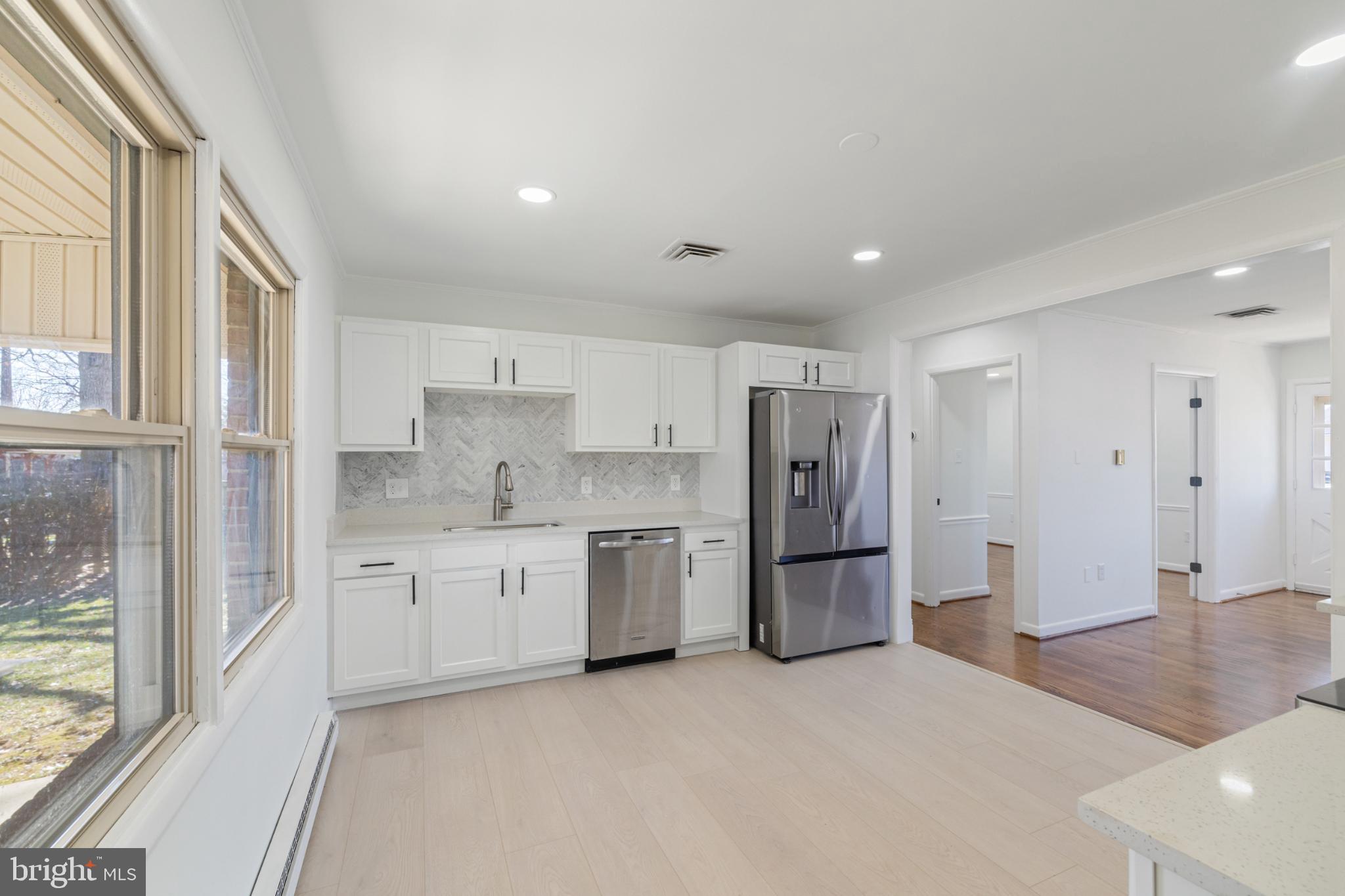 COLLEGE ESTATES - Residential