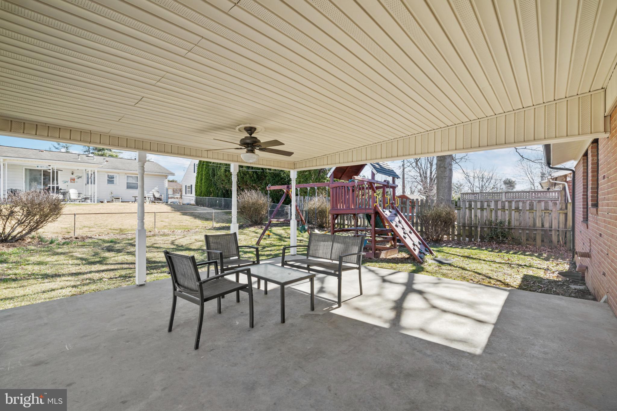 COLLEGE ESTATES - Residential