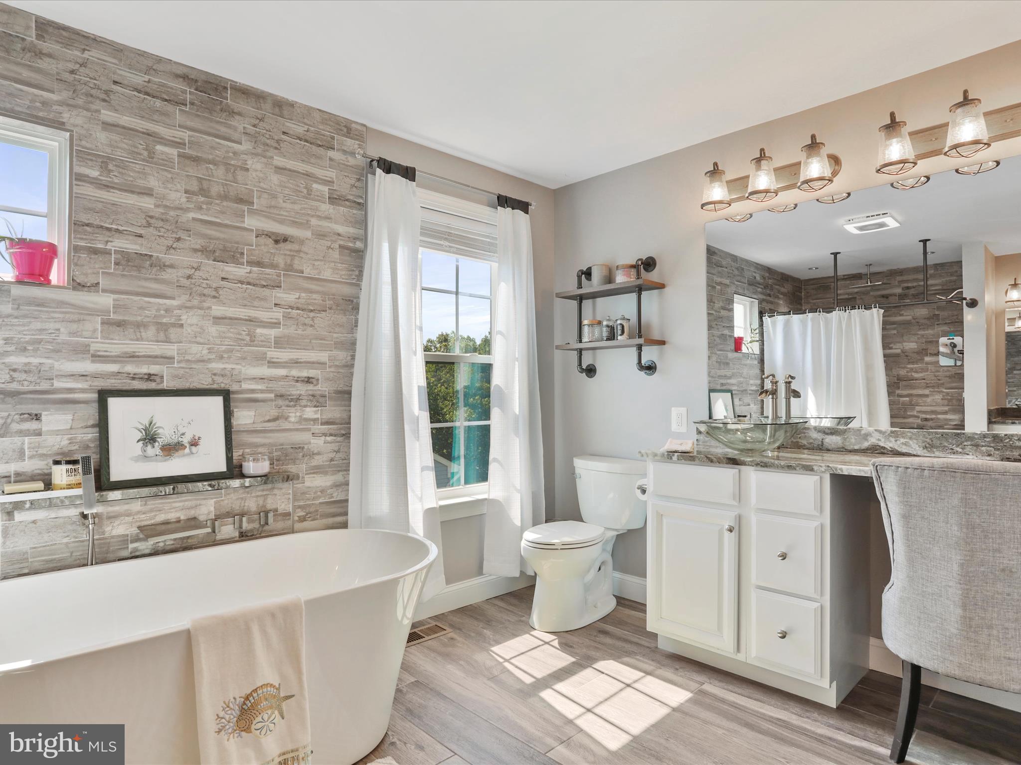 DEMORY FARM - Residential