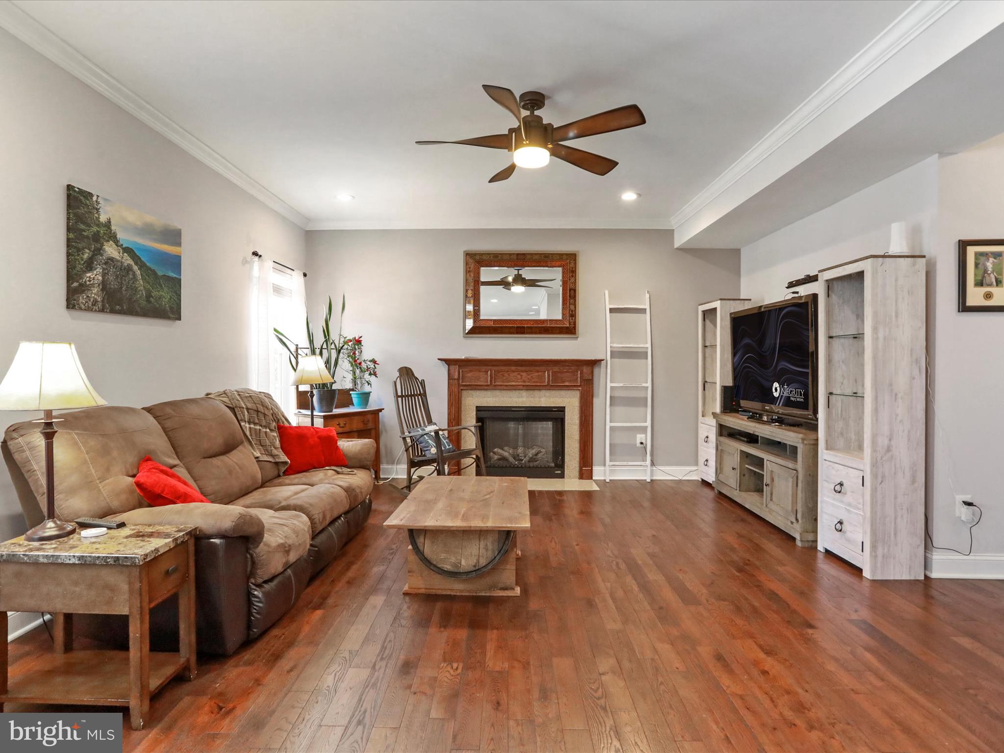 DEMORY FARM - Residential