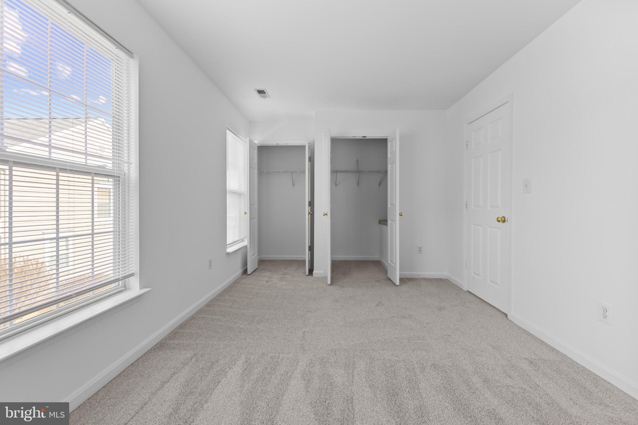 KINGS GRANT - Residential