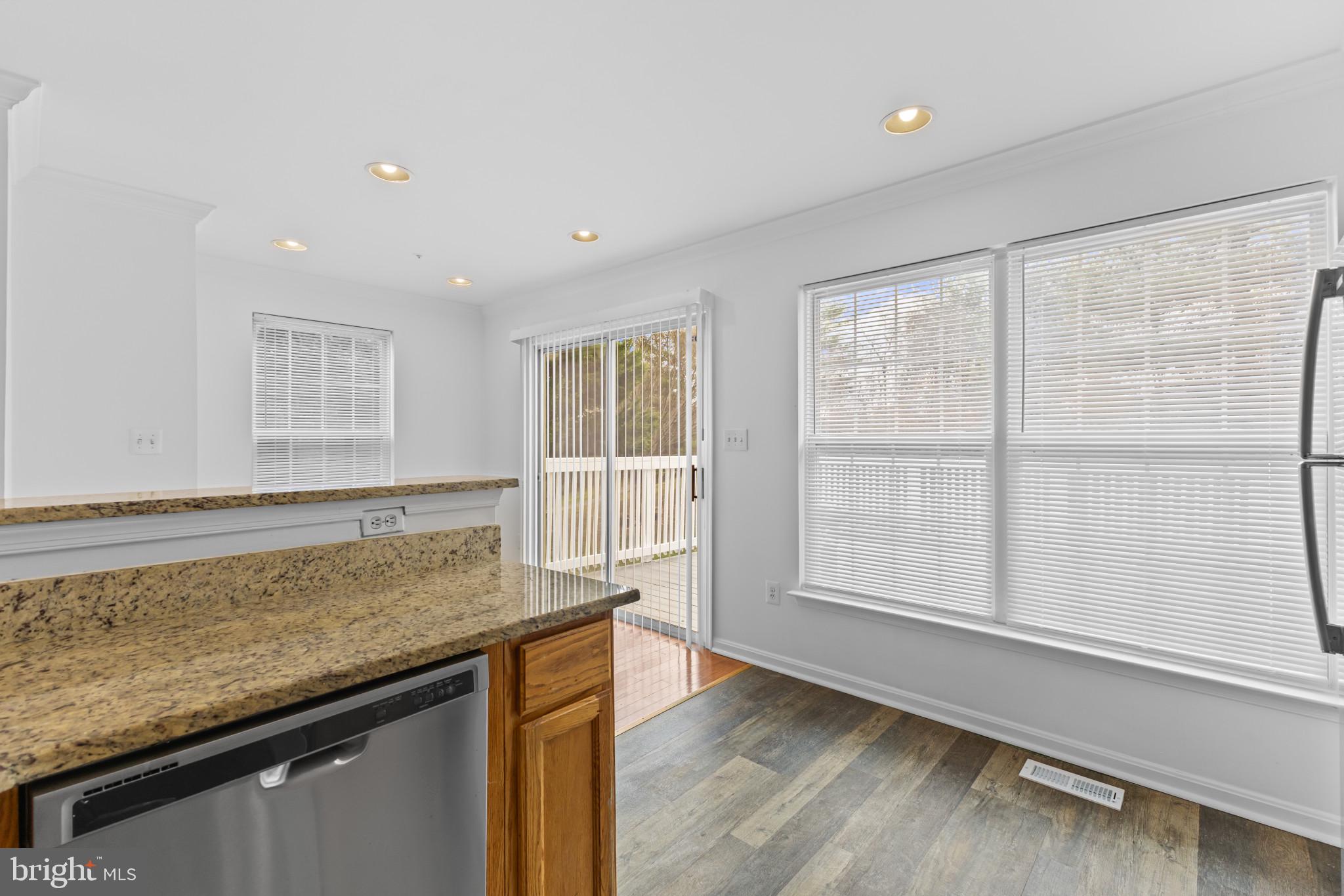 KINGS GRANT - Residential