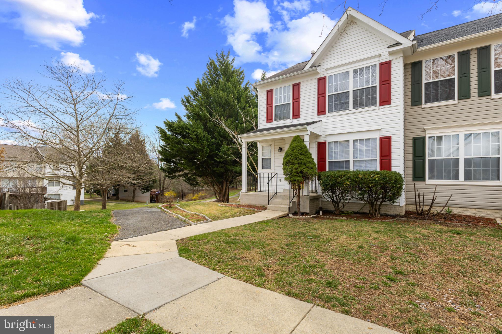 KINGS GRANT - Residential