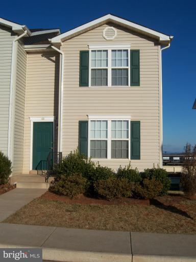 RED OAKS - Residential Lease