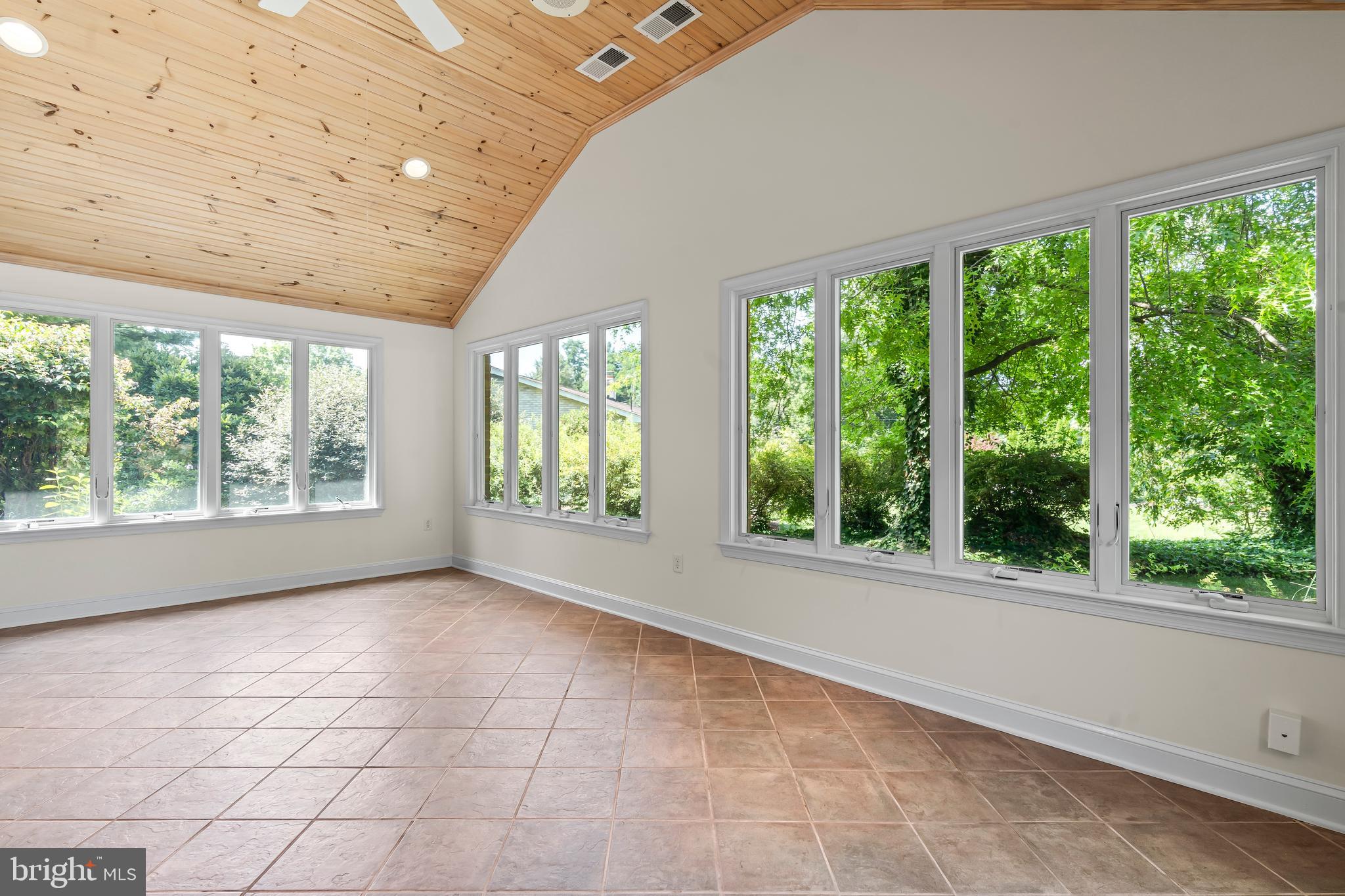 BRIGHTWOOD ACRES - Residential Lease