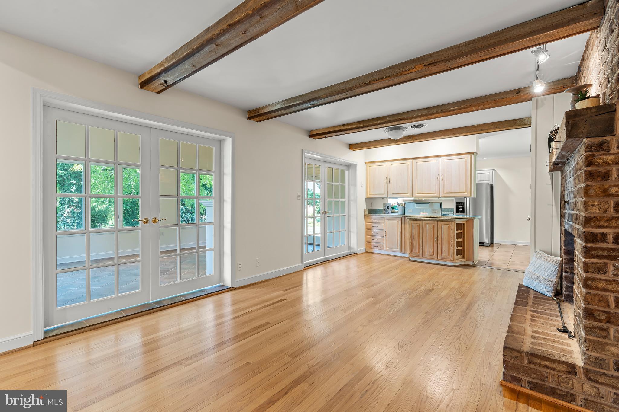 BRIGHTWOOD ACRES - Residential Lease