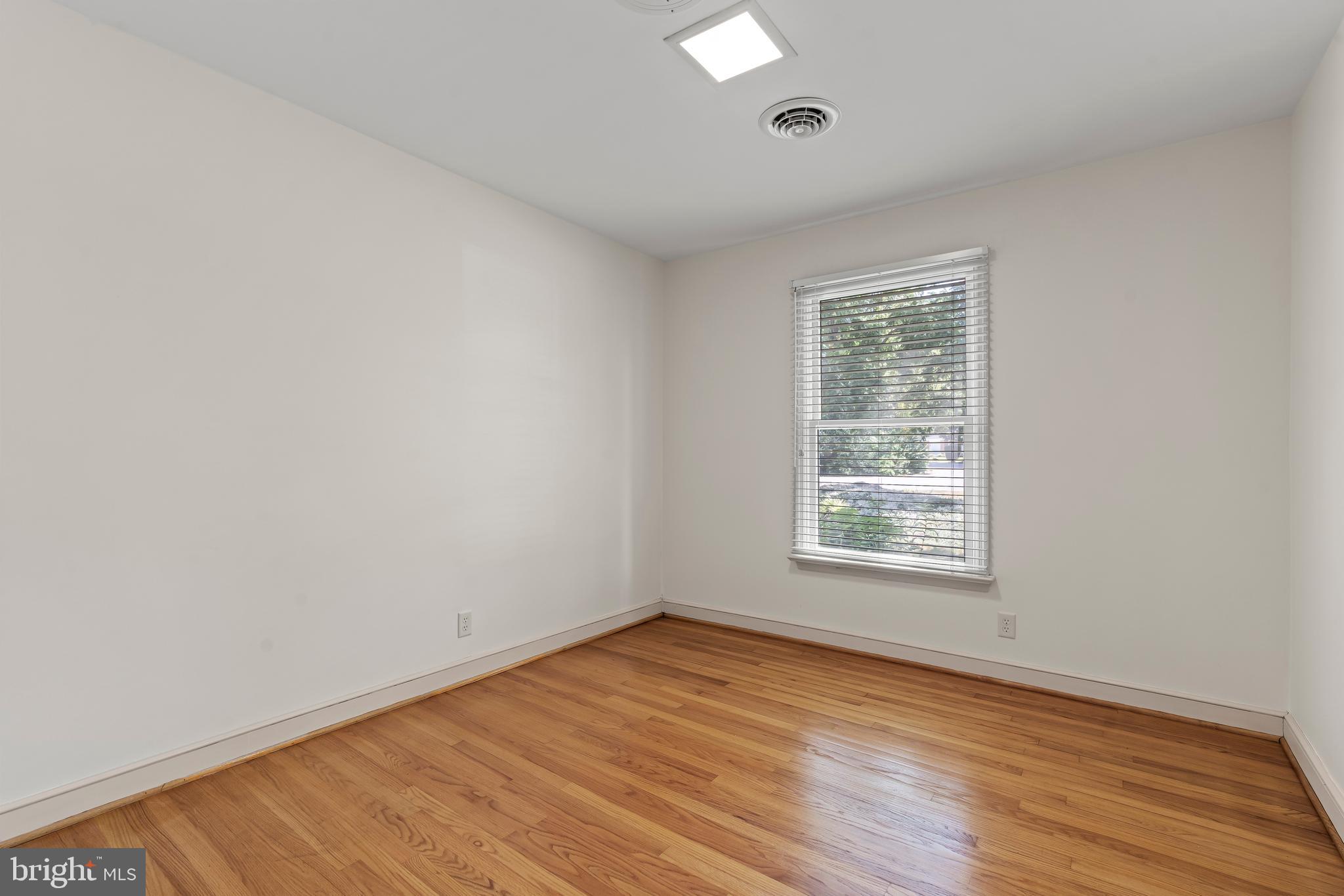 BRIGHTWOOD ACRES - Residential Lease