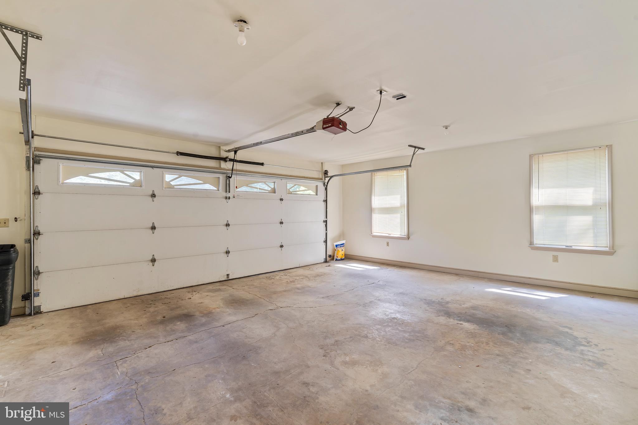 BRIGHTWOOD ACRES - Residential Lease