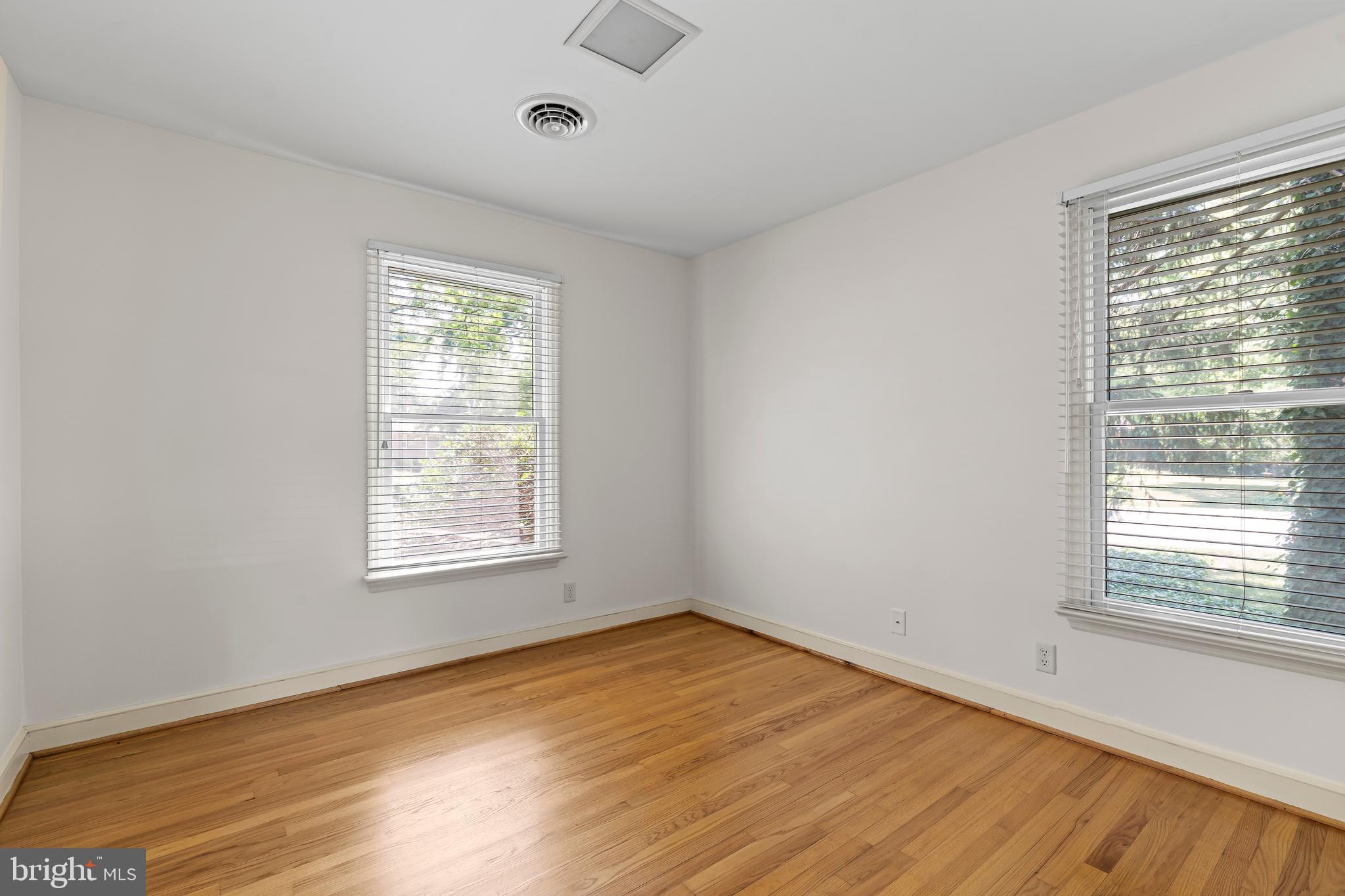 BRIGHTWOOD ACRES - Residential Lease