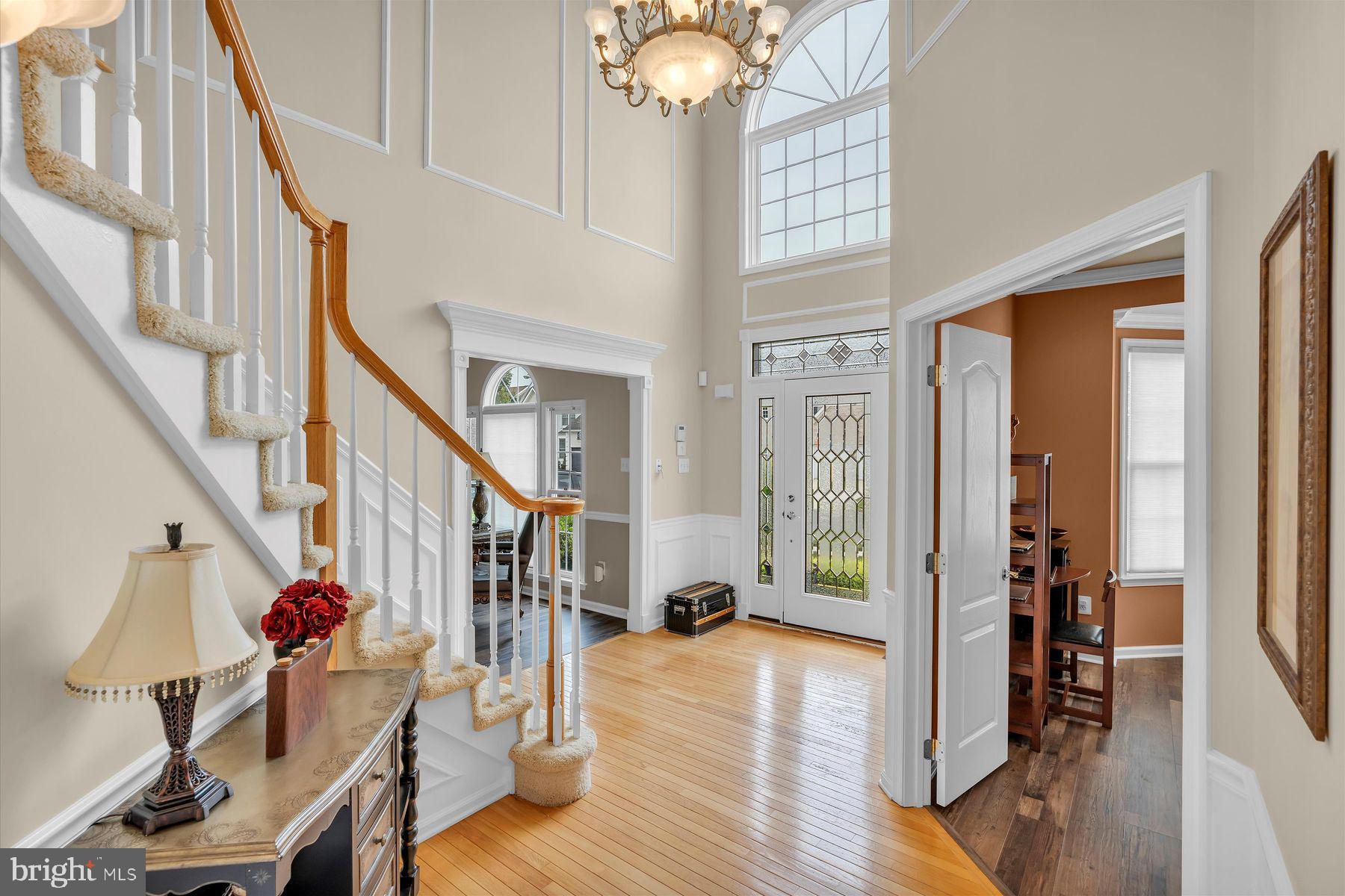 413 W COUNTRY CLUB DRIVE