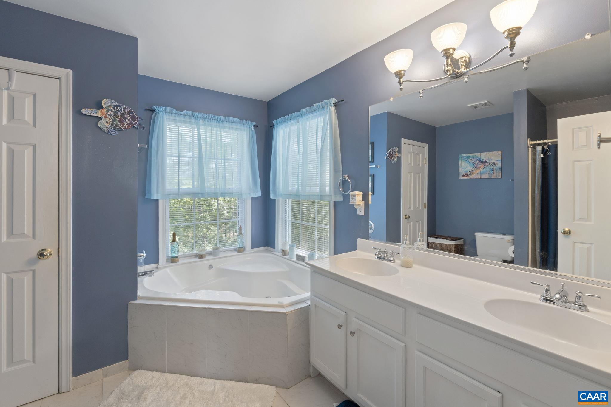 LAKE MONTICELLO - Residential