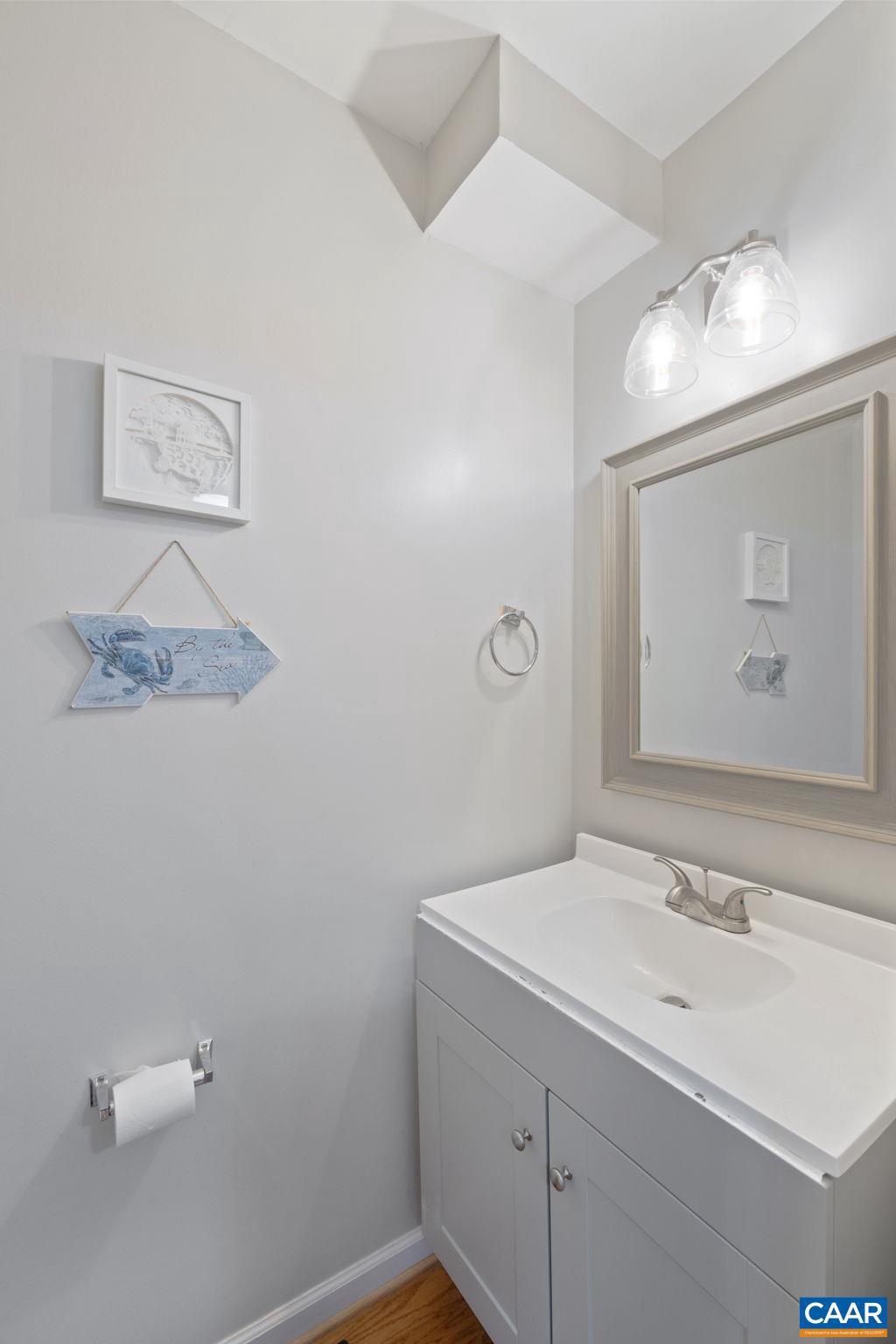 LAKE MONTICELLO - Residential