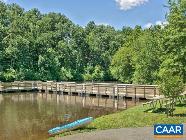 LAKE MONTICELLO - Residential