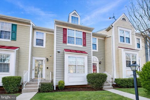 Photo of 204 College Station Drive, UPPER MARLBORO, MD 20774 (MLS # MDPG2194522)