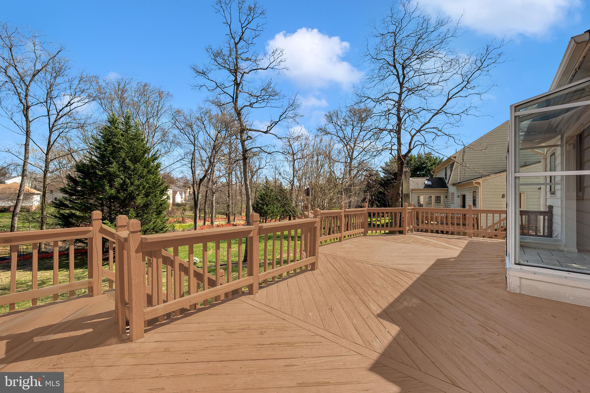 TIMBERLAWN - Residential