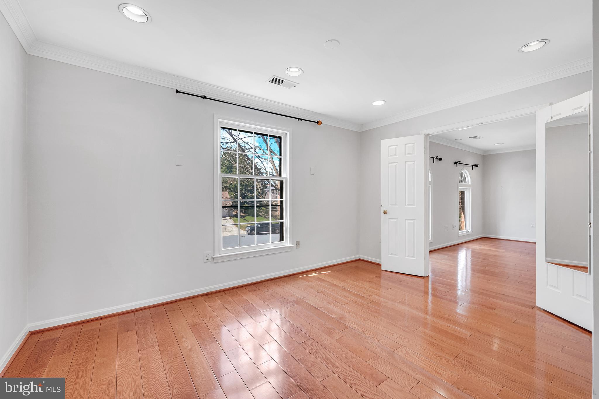 TIMBERLAWN - Residential