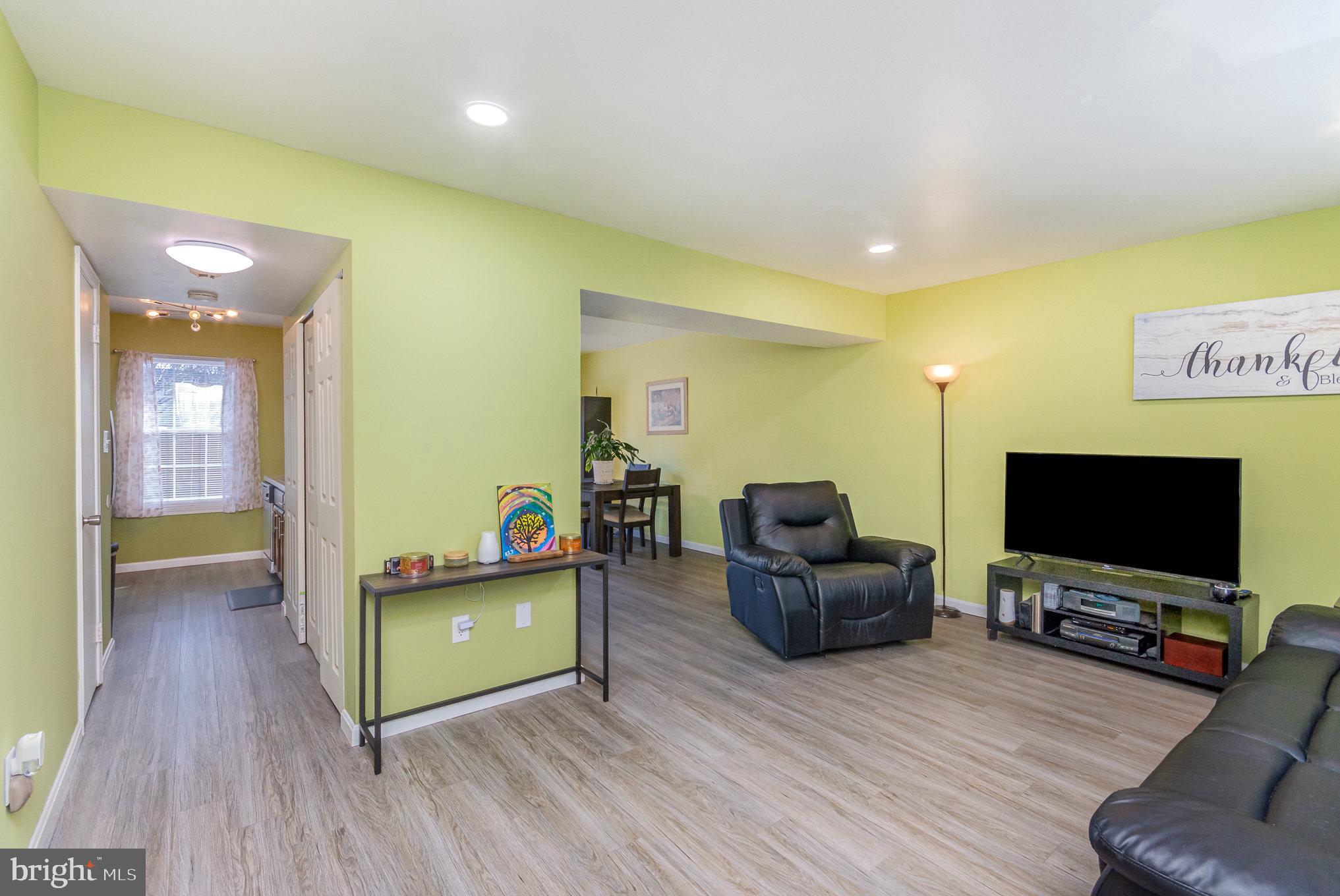 KENT SQUARE - Residential