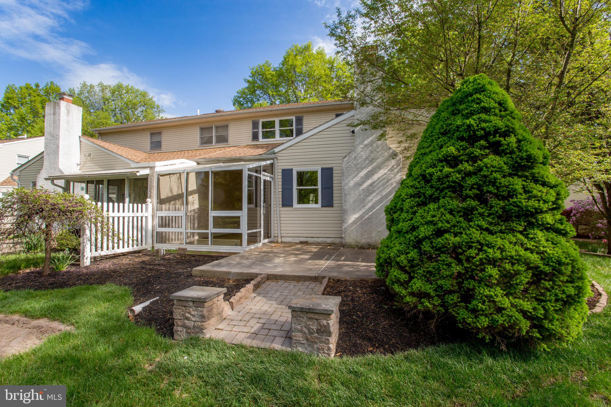 FIELDSTONE PLACE - Residential