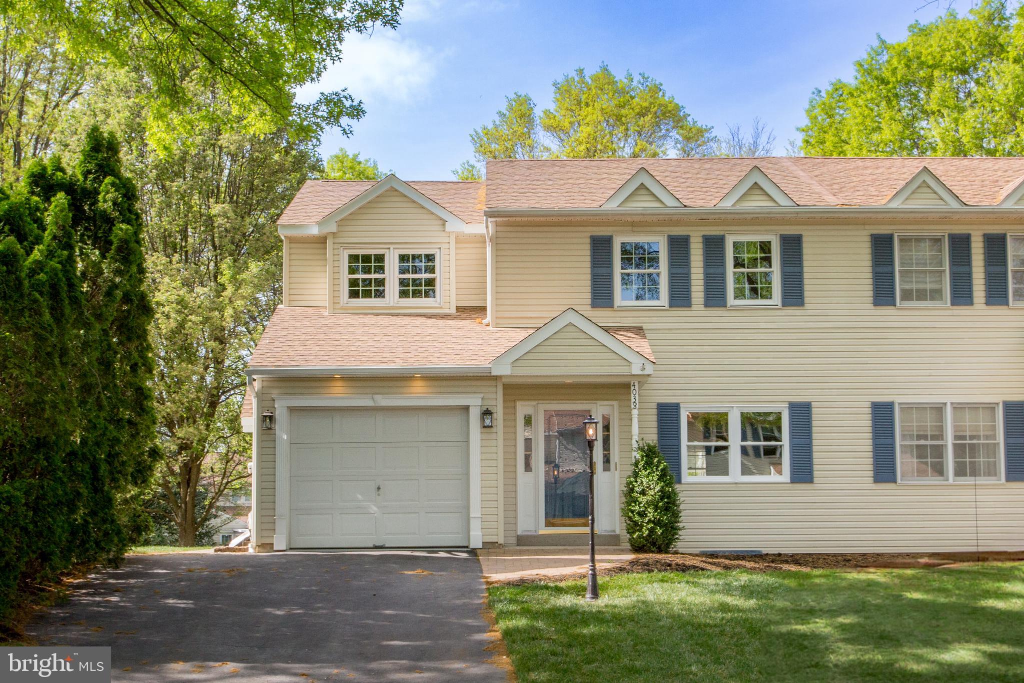 FIELDSTONE PLACE - Residential