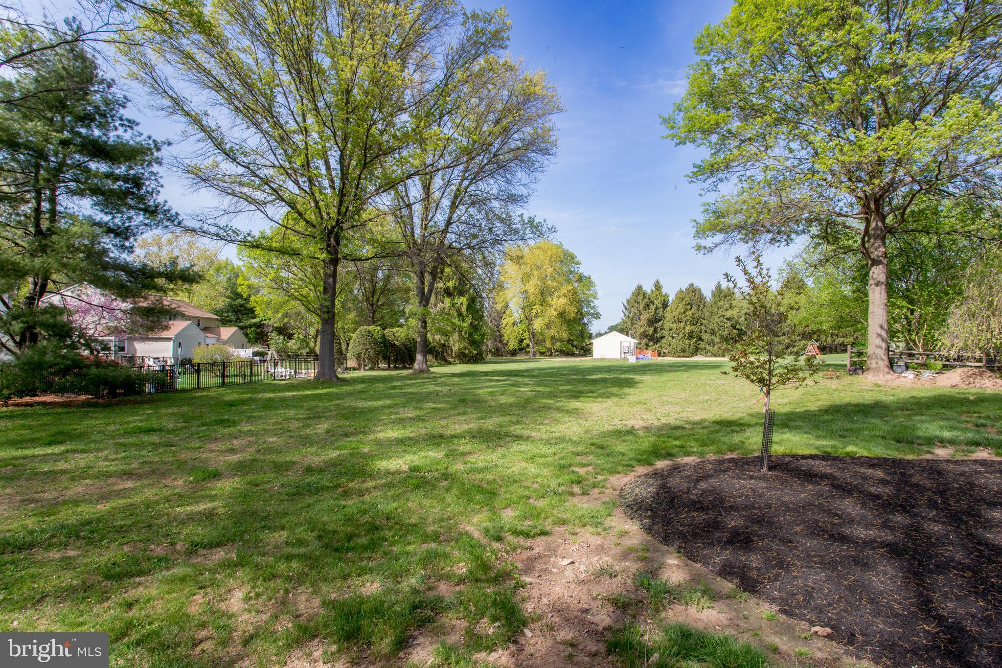 FIELDSTONE PLACE - Residential