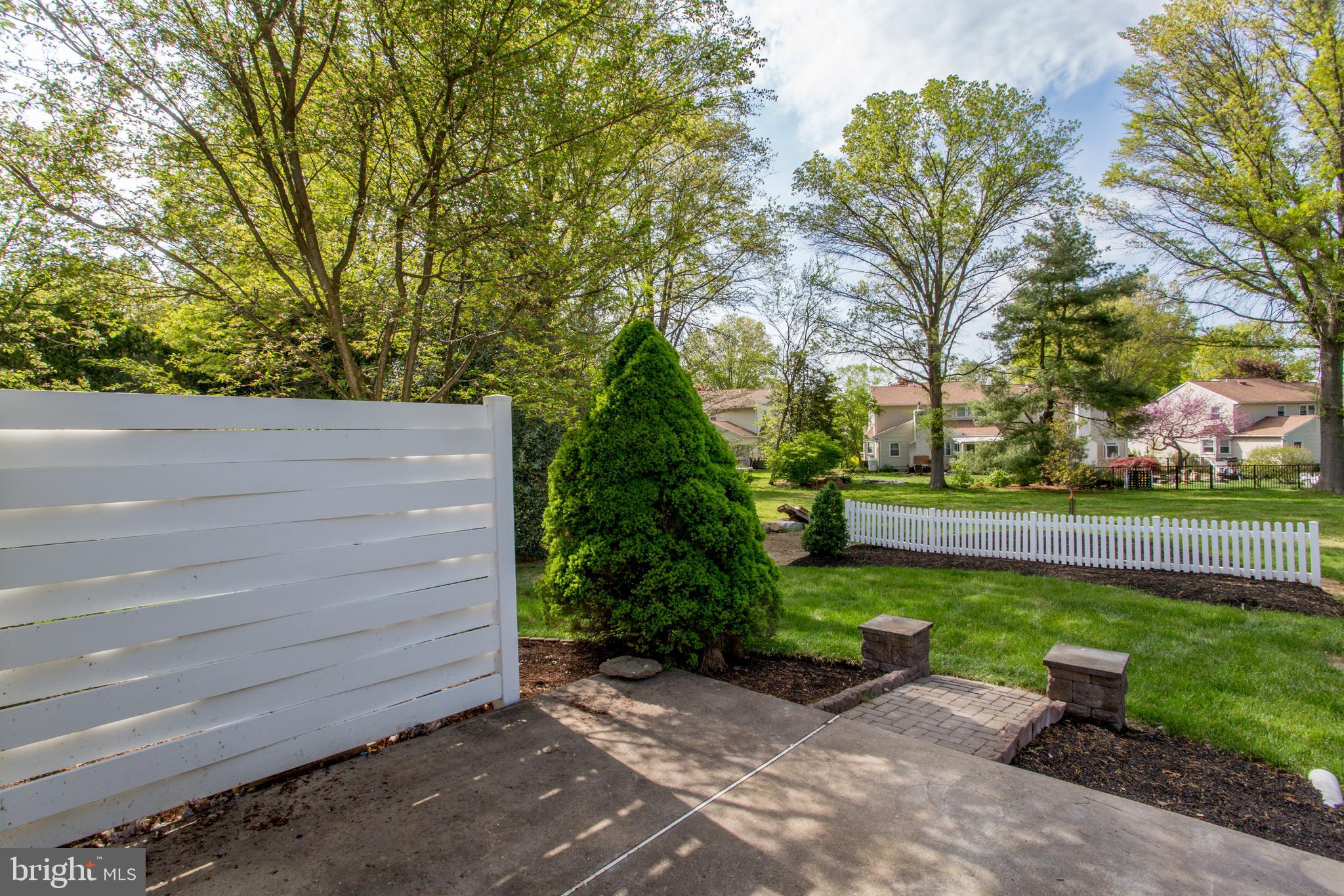 FIELDSTONE PLACE - Residential