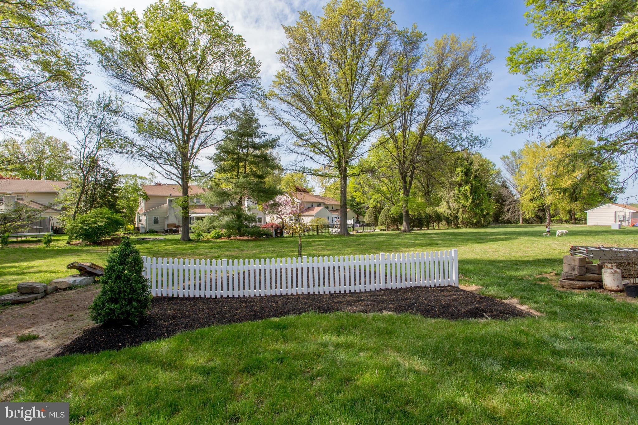 FIELDSTONE PLACE - Residential