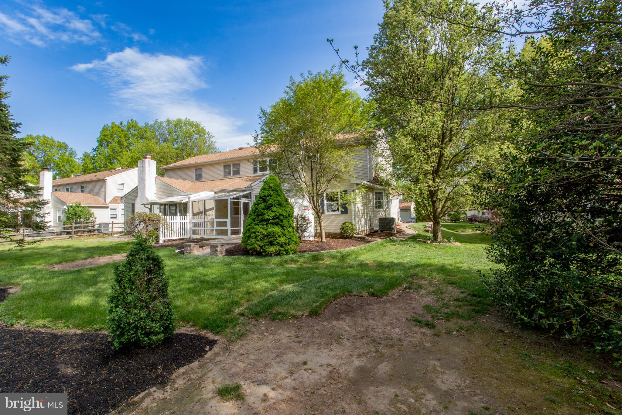 FIELDSTONE PLACE - Residential