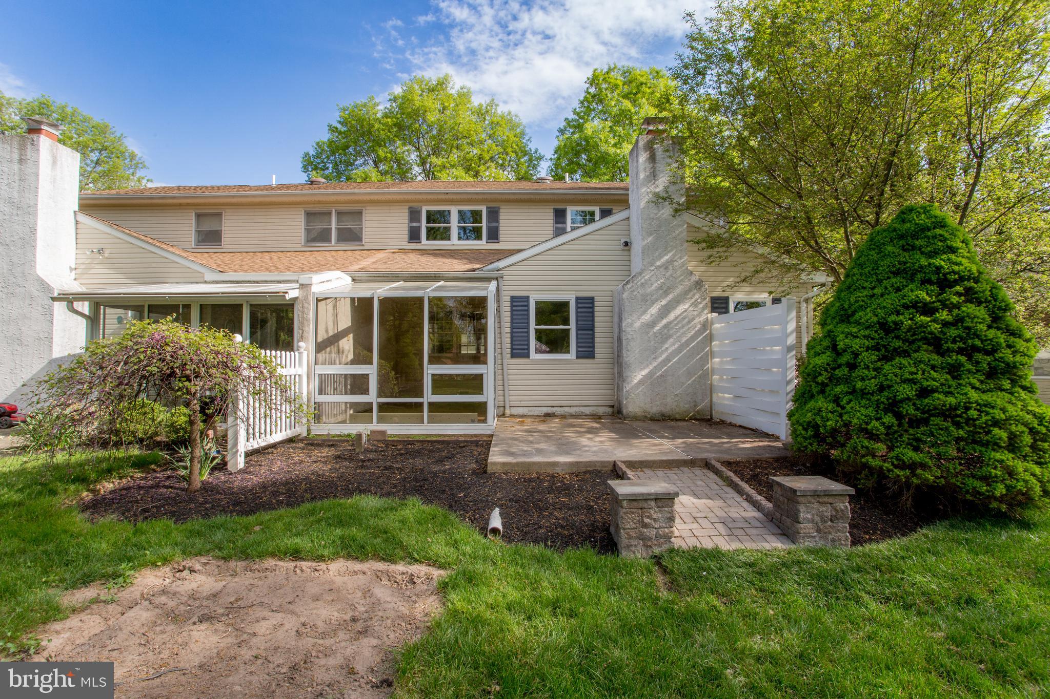 FIELDSTONE PLACE - Residential