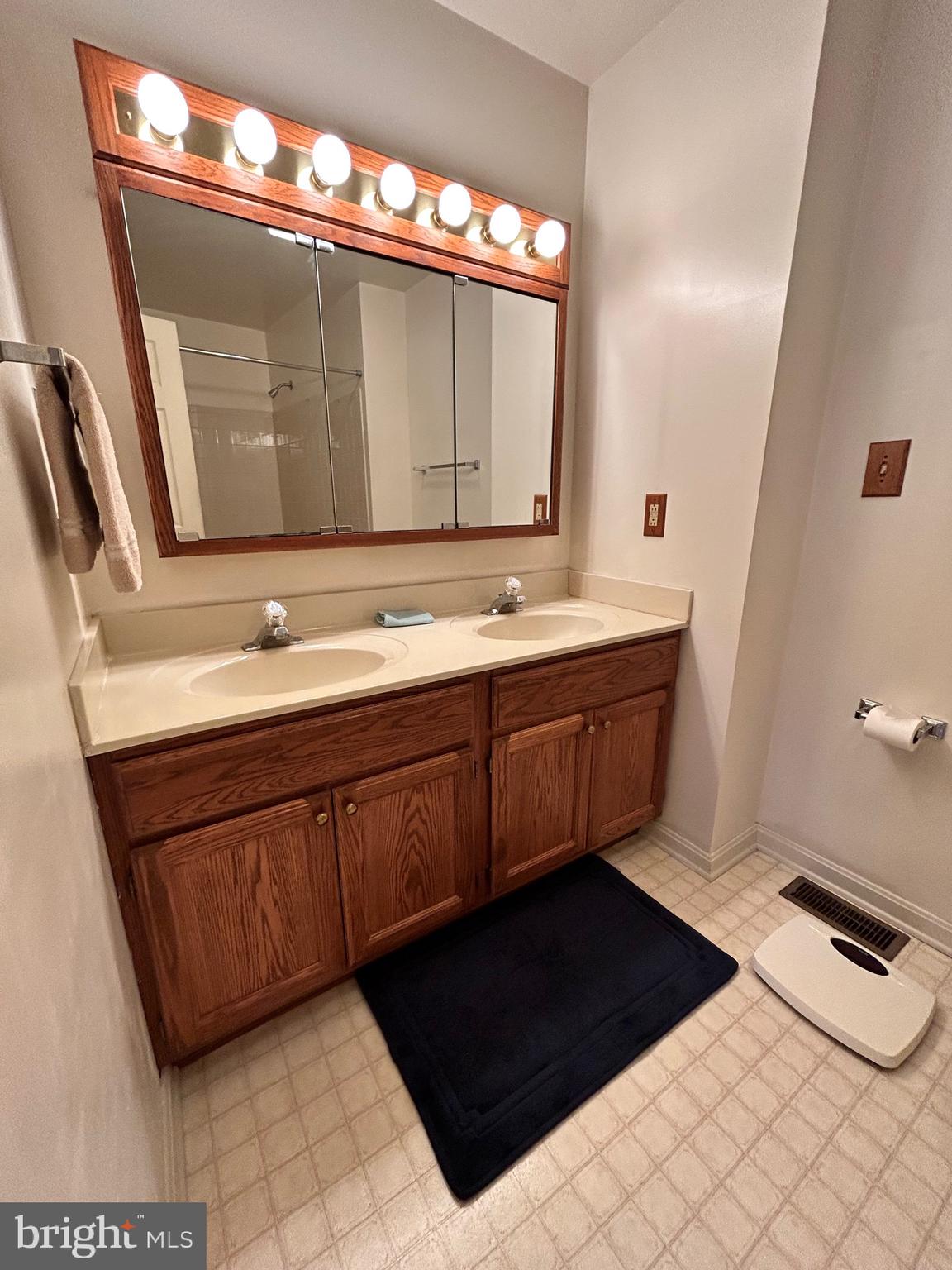 SPRING MILLS - Residential