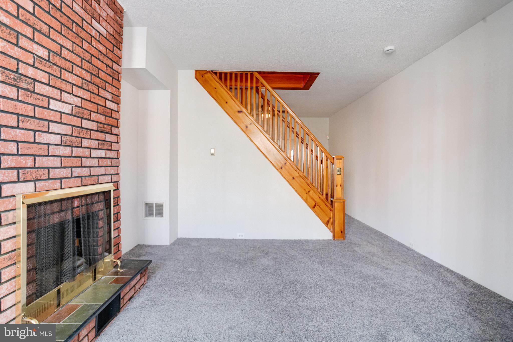 WASHINGTON VILLAGE - Residential