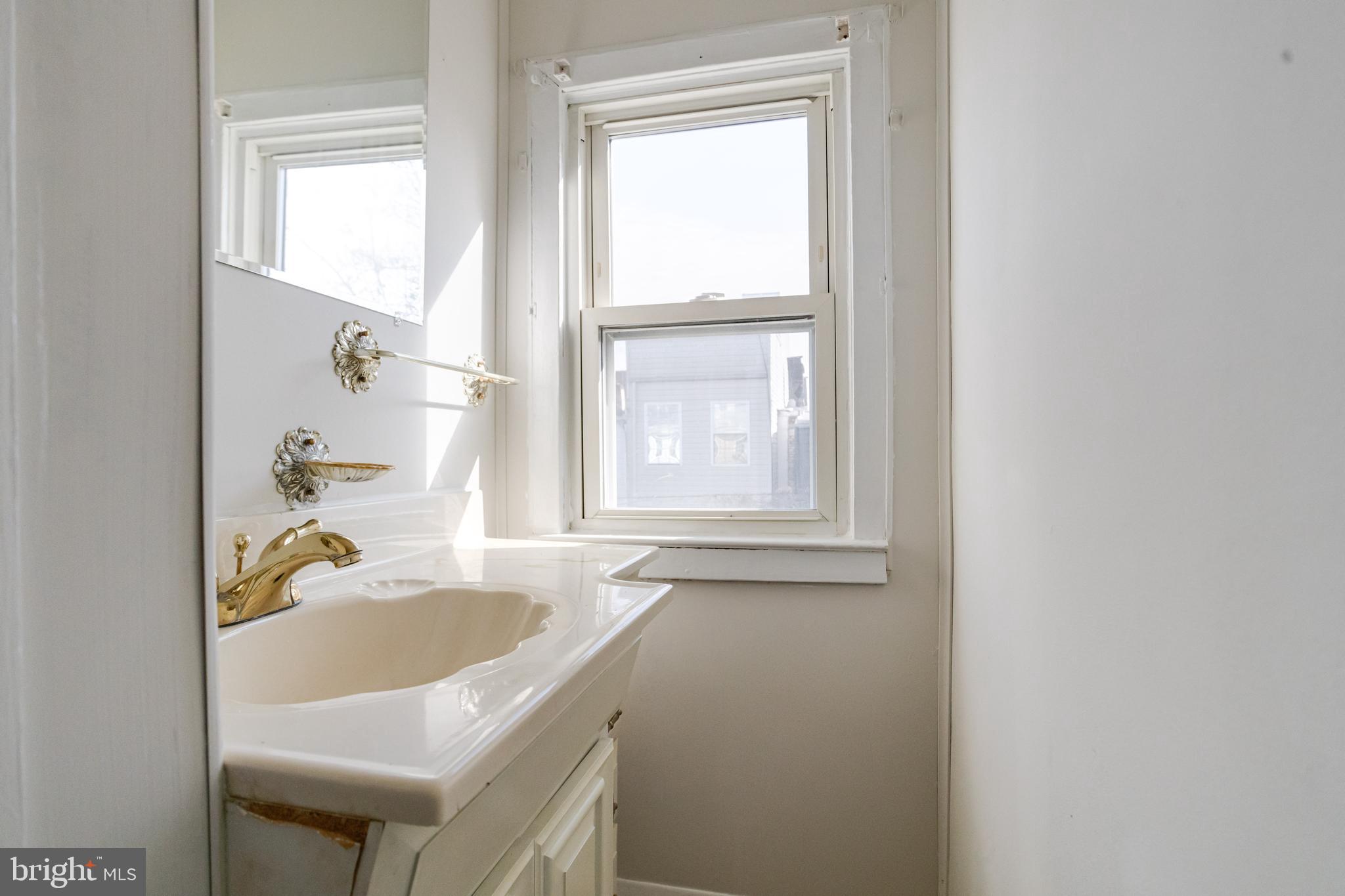 WASHINGTON VILLAGE - Residential