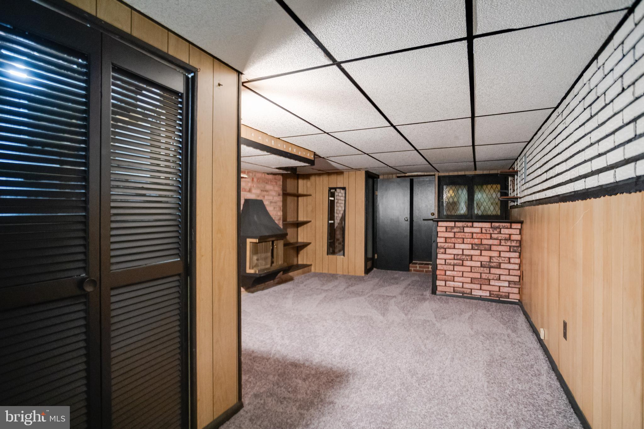 WASHINGTON VILLAGE - Residential