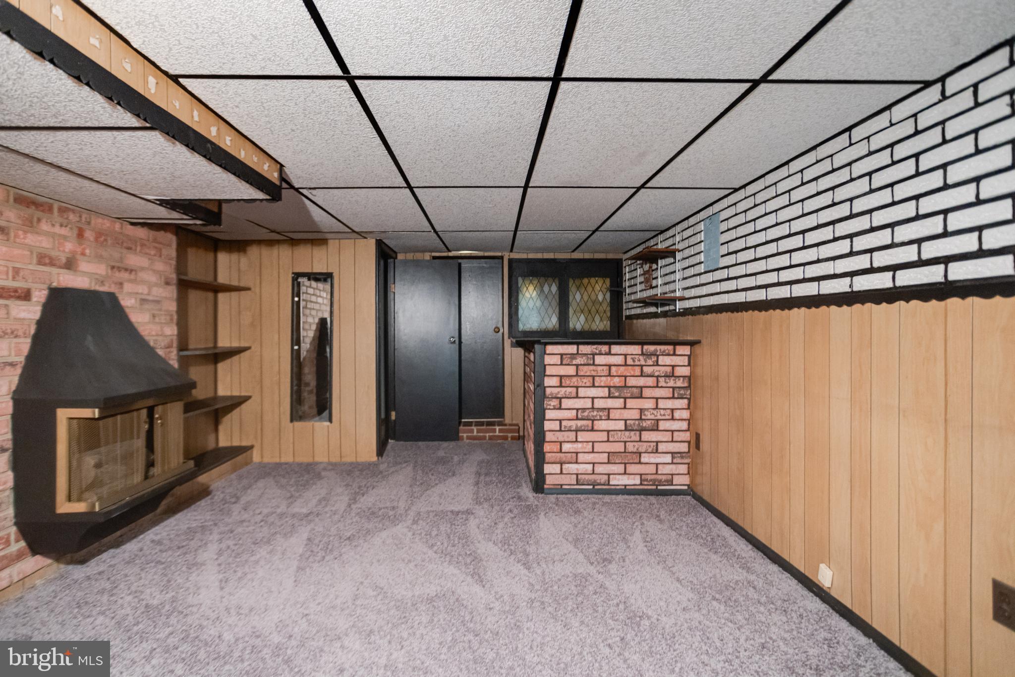 WASHINGTON VILLAGE - Residential