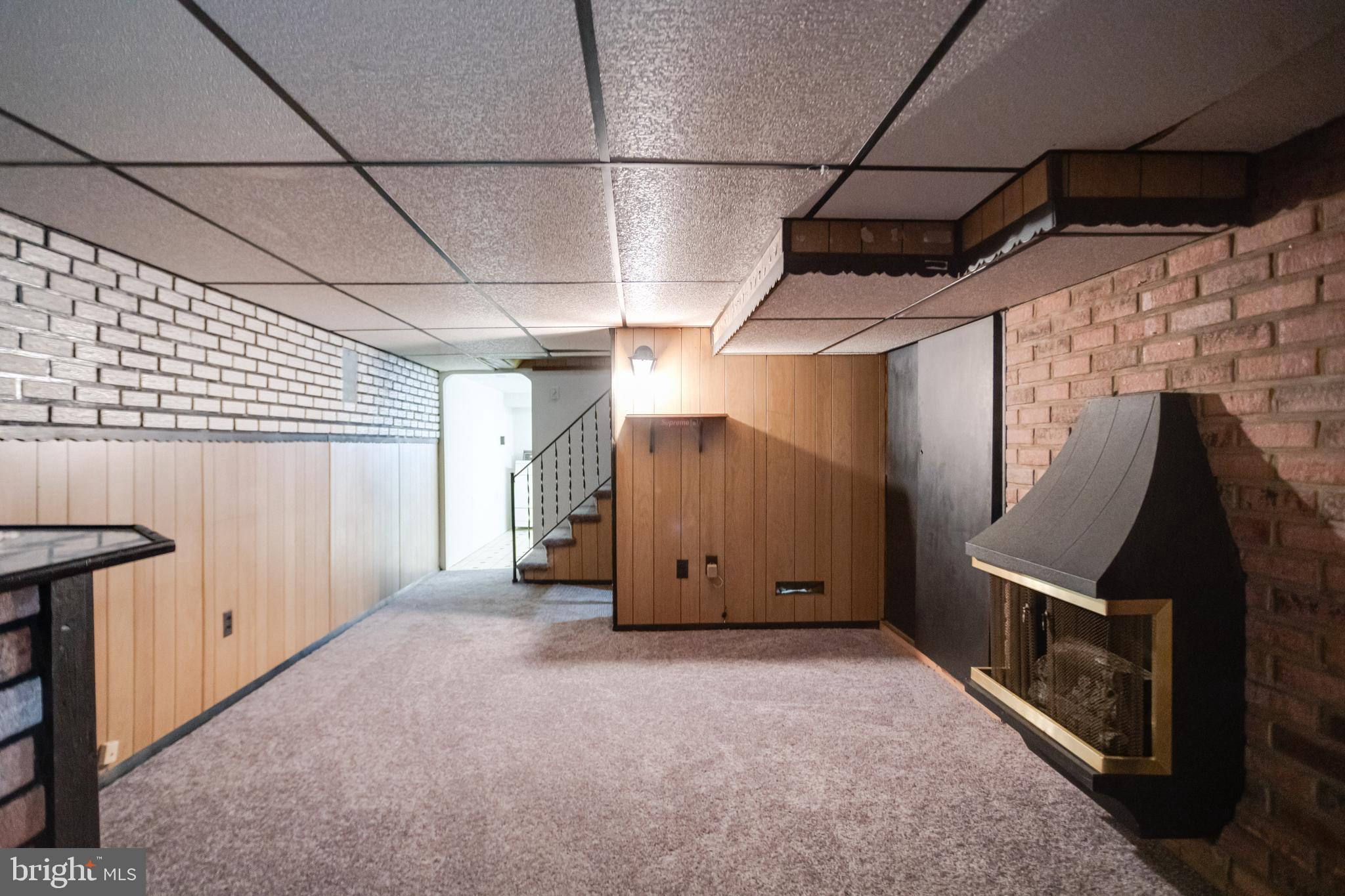 WASHINGTON VILLAGE - Residential