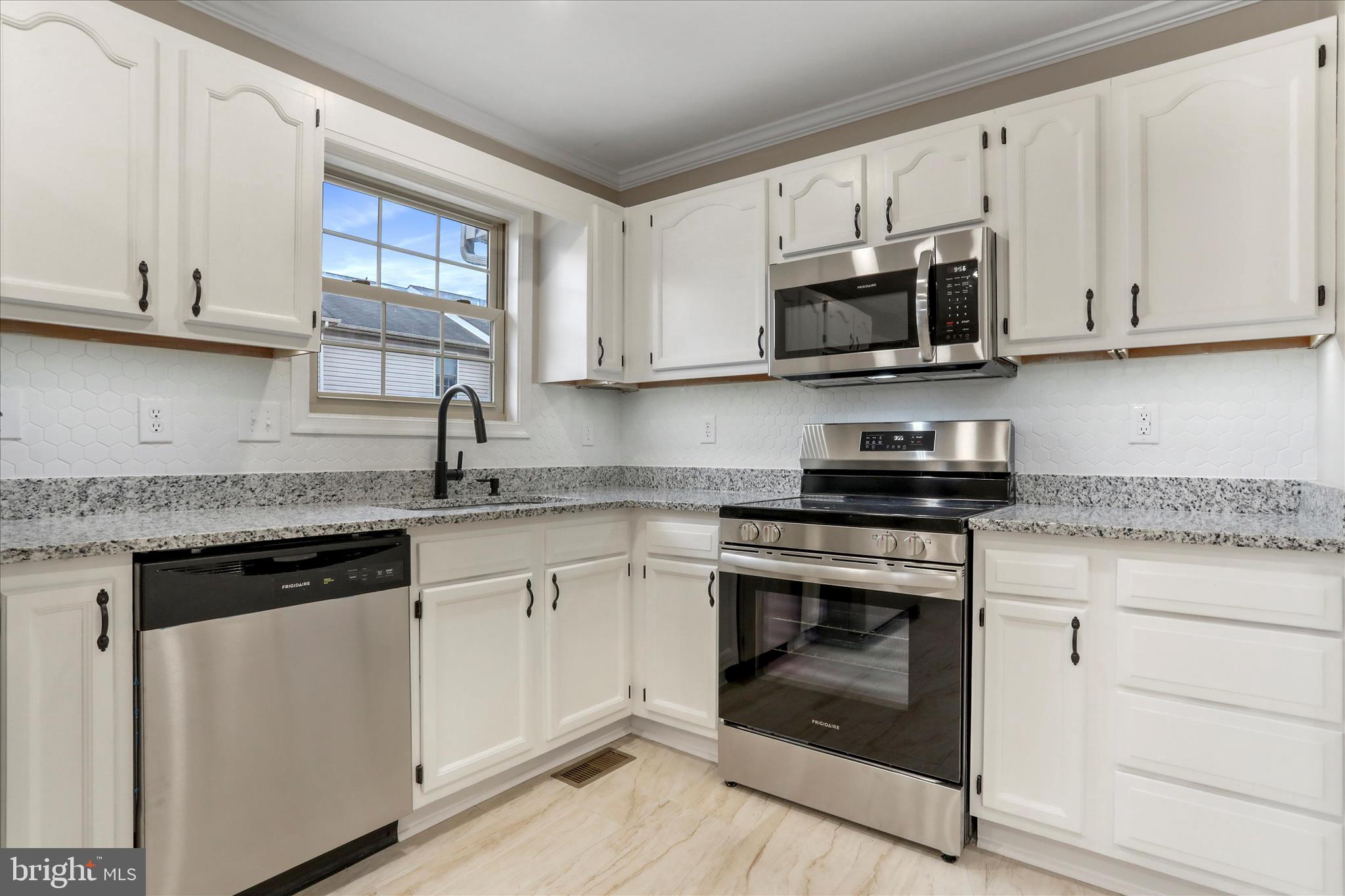 TABLER STATION MANOR - Residential