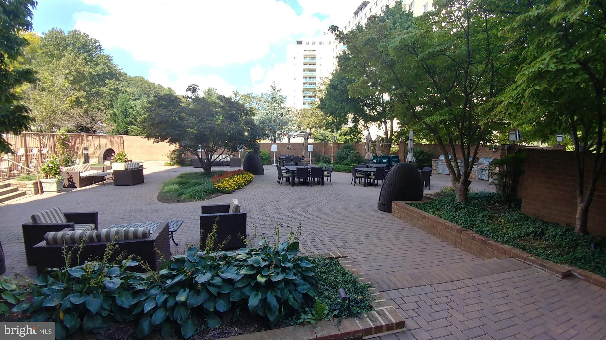 GROSVENOR PARK - Residential Lease