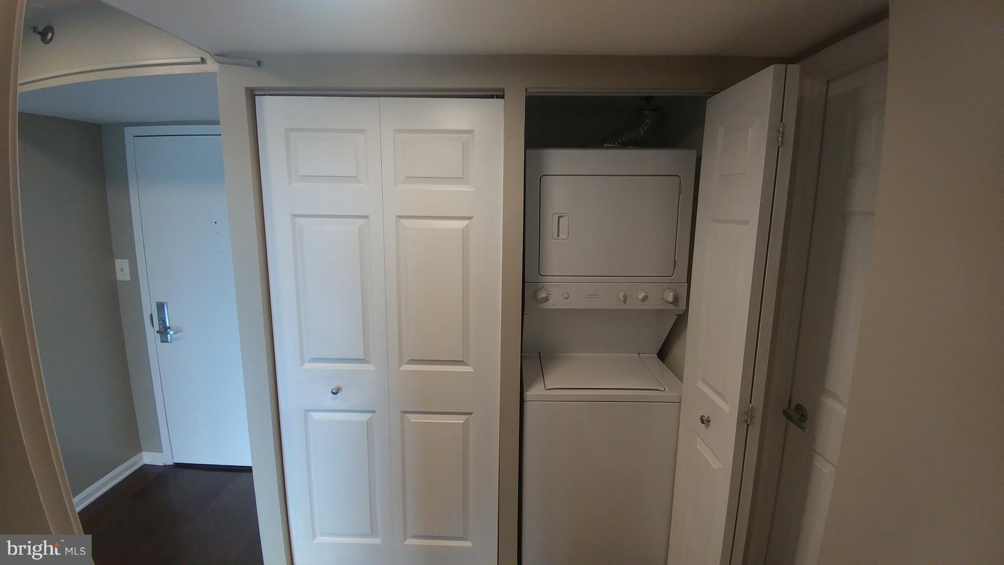 GROSVENOR PARK - Residential Lease