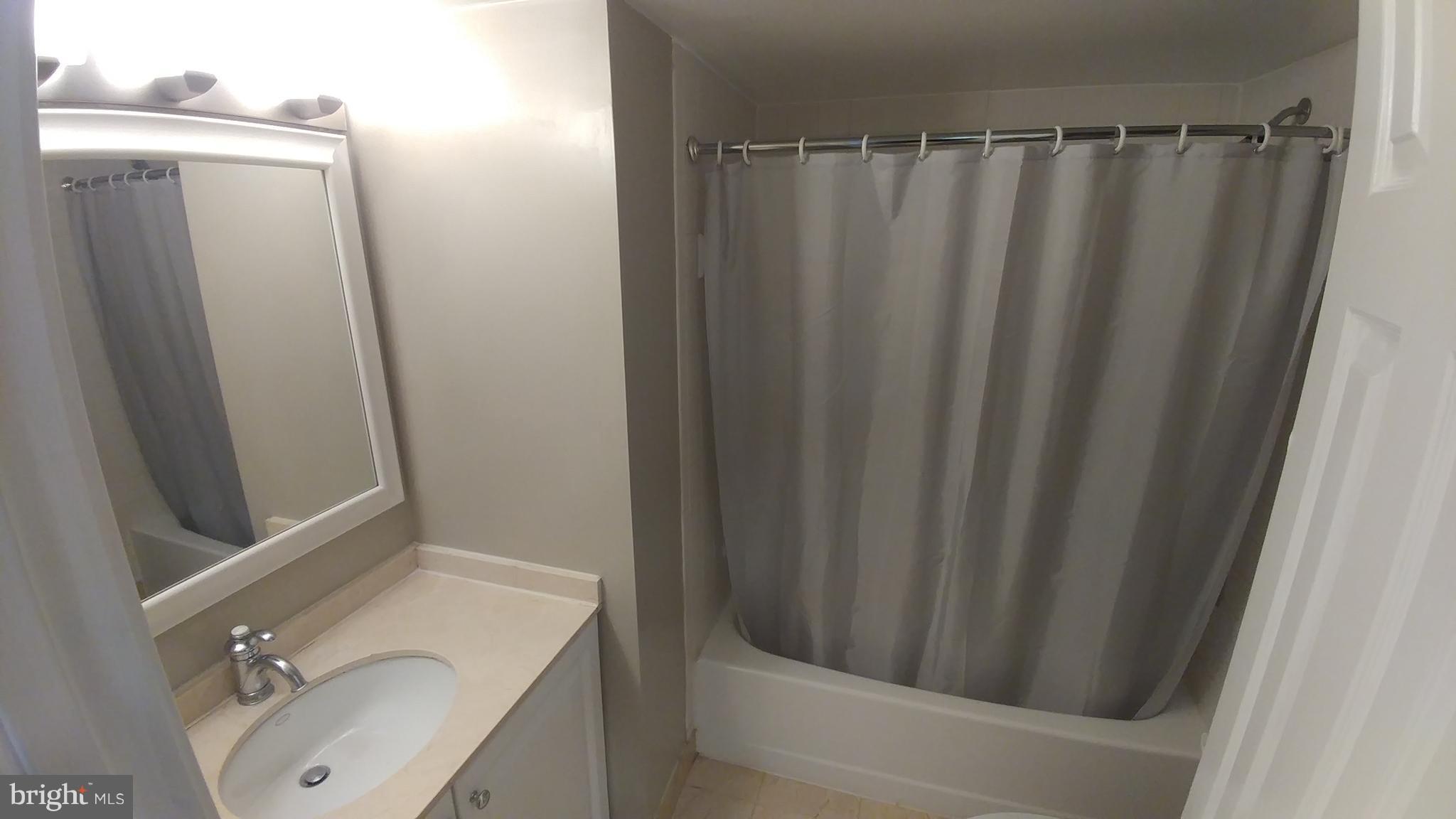 GROSVENOR PARK - Residential Lease