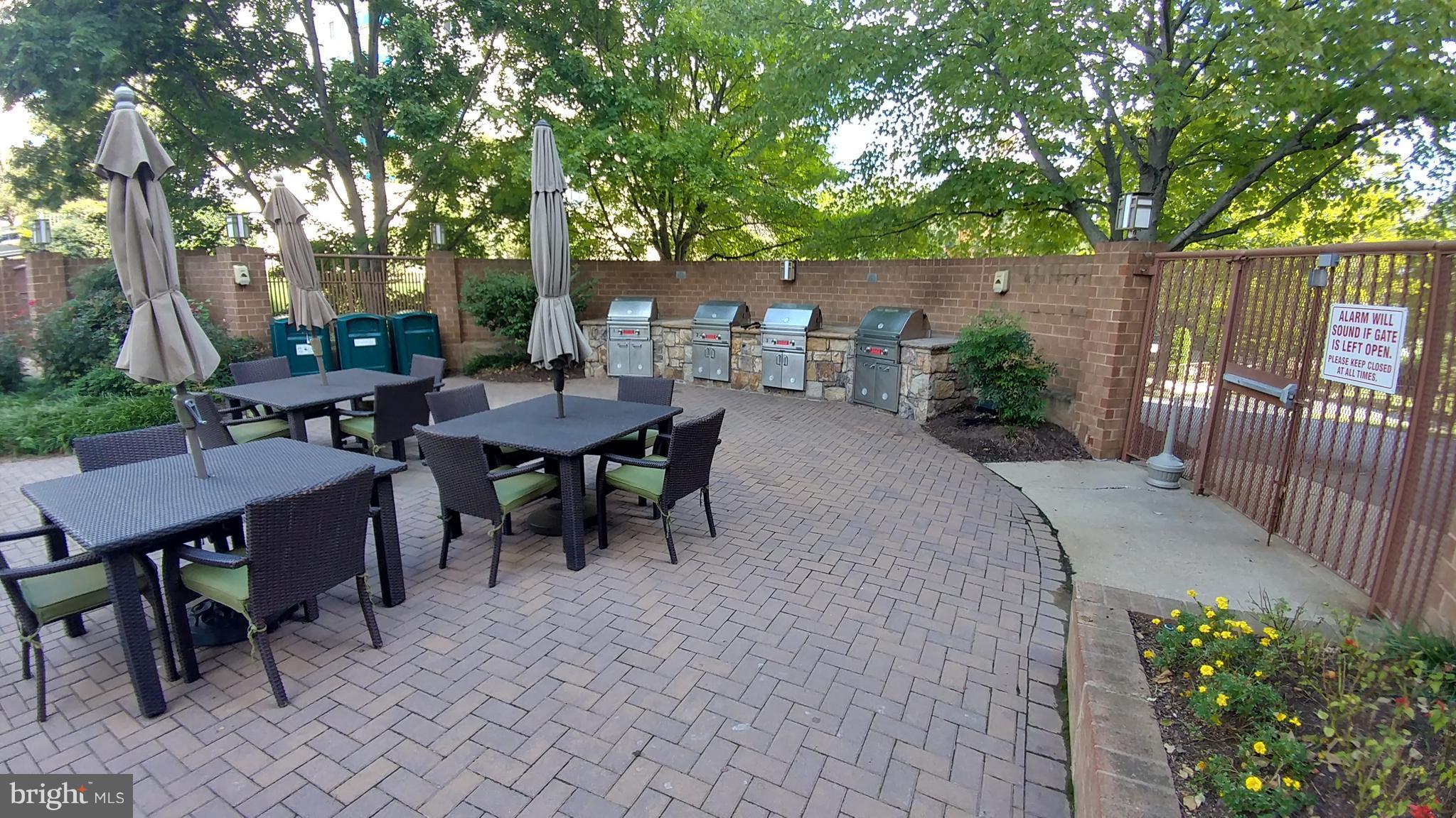 GROSVENOR PARK - Residential Lease