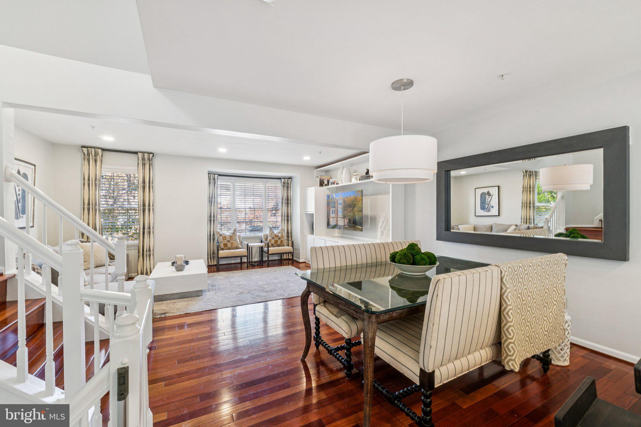 WHITLEY PARK CONDOMINIUM - Residential